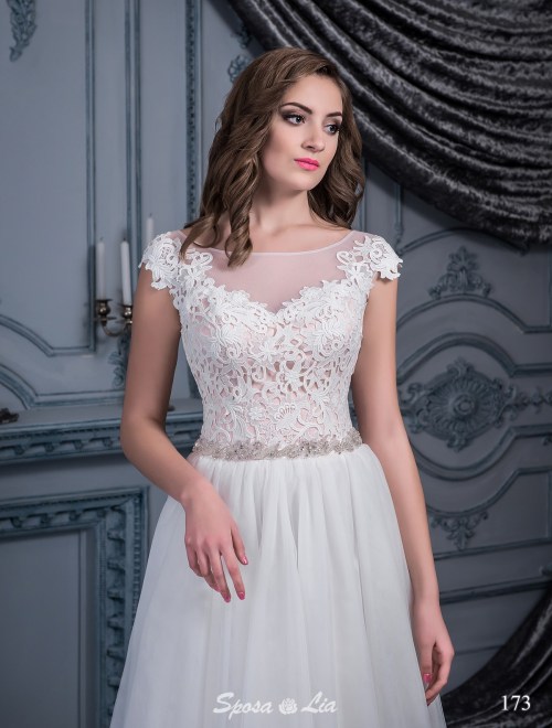 https://www.sposa-lia.com/images/stories/virtuemart/product/173       (2).jpg